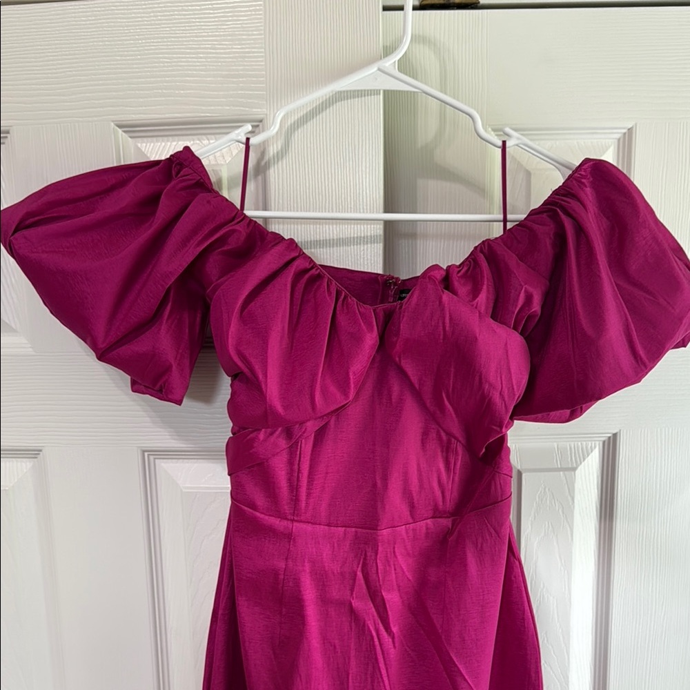 NWT Abercrombie Off-Shoulder Dress - Picture 4 of 8